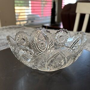 Vintage Early American Glass bowl Atlanta Westmoreland Specialty Company 228‎